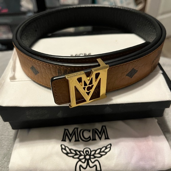MCM authentic reversible belt - Picture 4 of 5